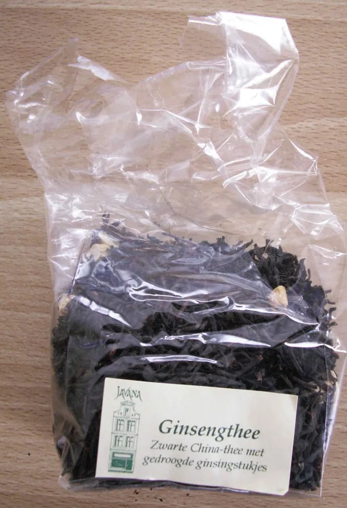 Retail bag of ginseng tea with a printed label